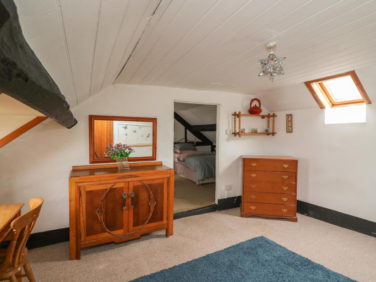 Caerau Farm House 란니들로스 외부 사진